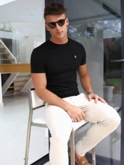 Salthouse T-Shirt - Black 12 Salthouse T-Shirt - Black -Blakely 1015Salthouse 831TanChinos