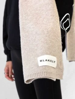Label Knitted Scarf - Toasted Taupe -Blakely 133BEIGE 01D
