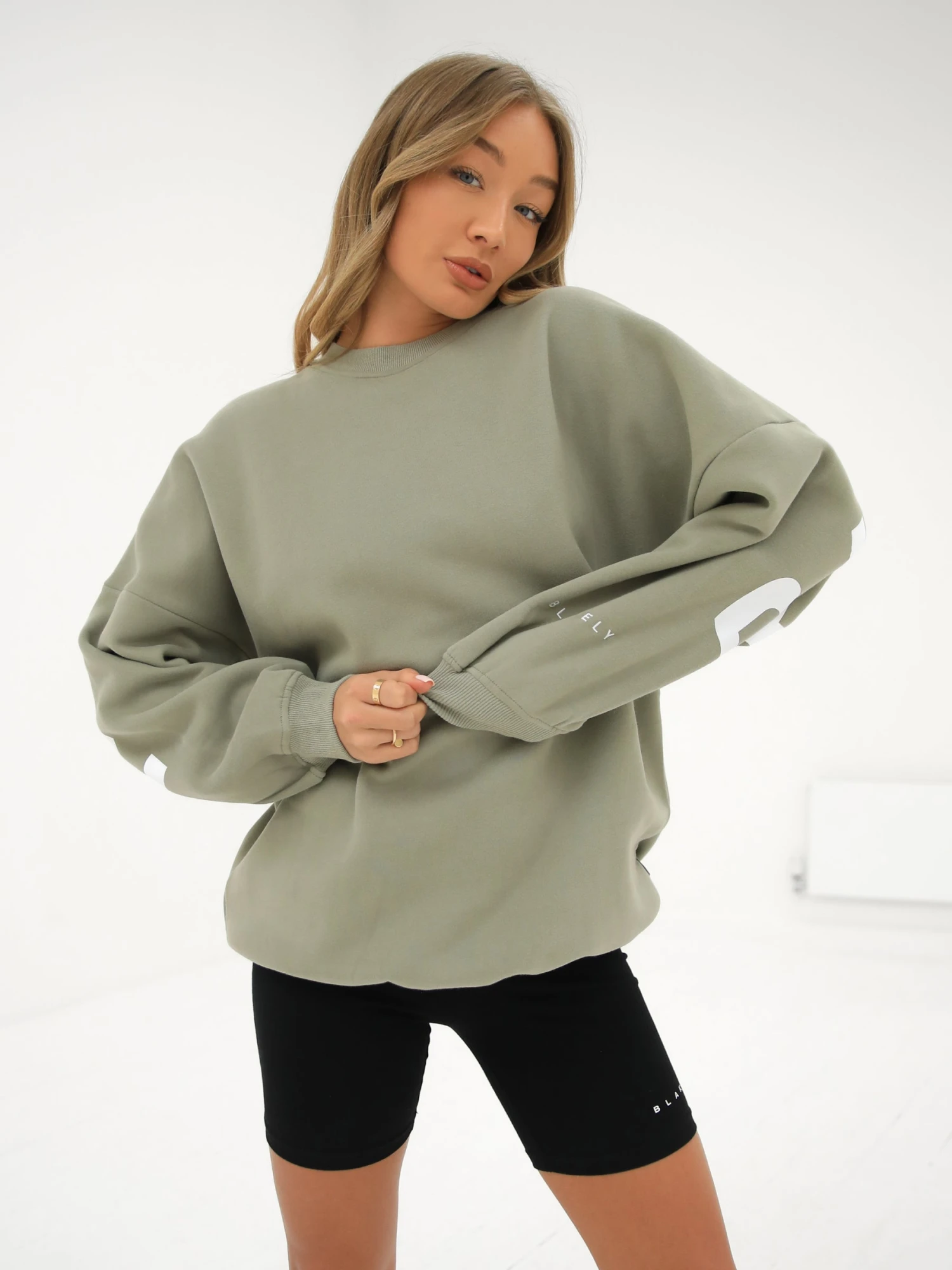 Isabel Oversized Jumper - Olive 4 Isabel Oversized Jumper - Olive - Image 2