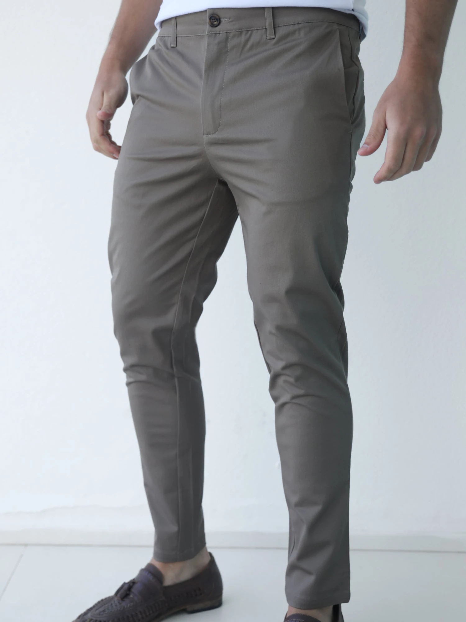 Cavill Slim Fit Tailored Chinos - Khaki Green 6 Cavill Slim Fit Tailored Chinos - Khaki Green - Image 4