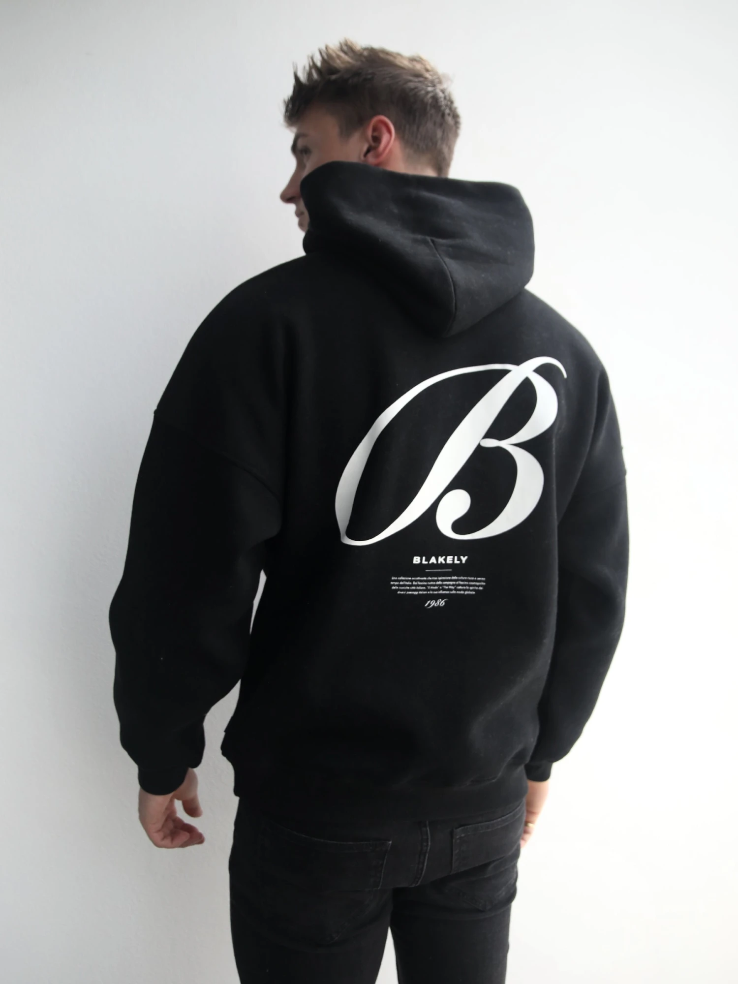 Vita Relaxed Hoodie - Black 3 Vita Relaxed Hoodie - Black