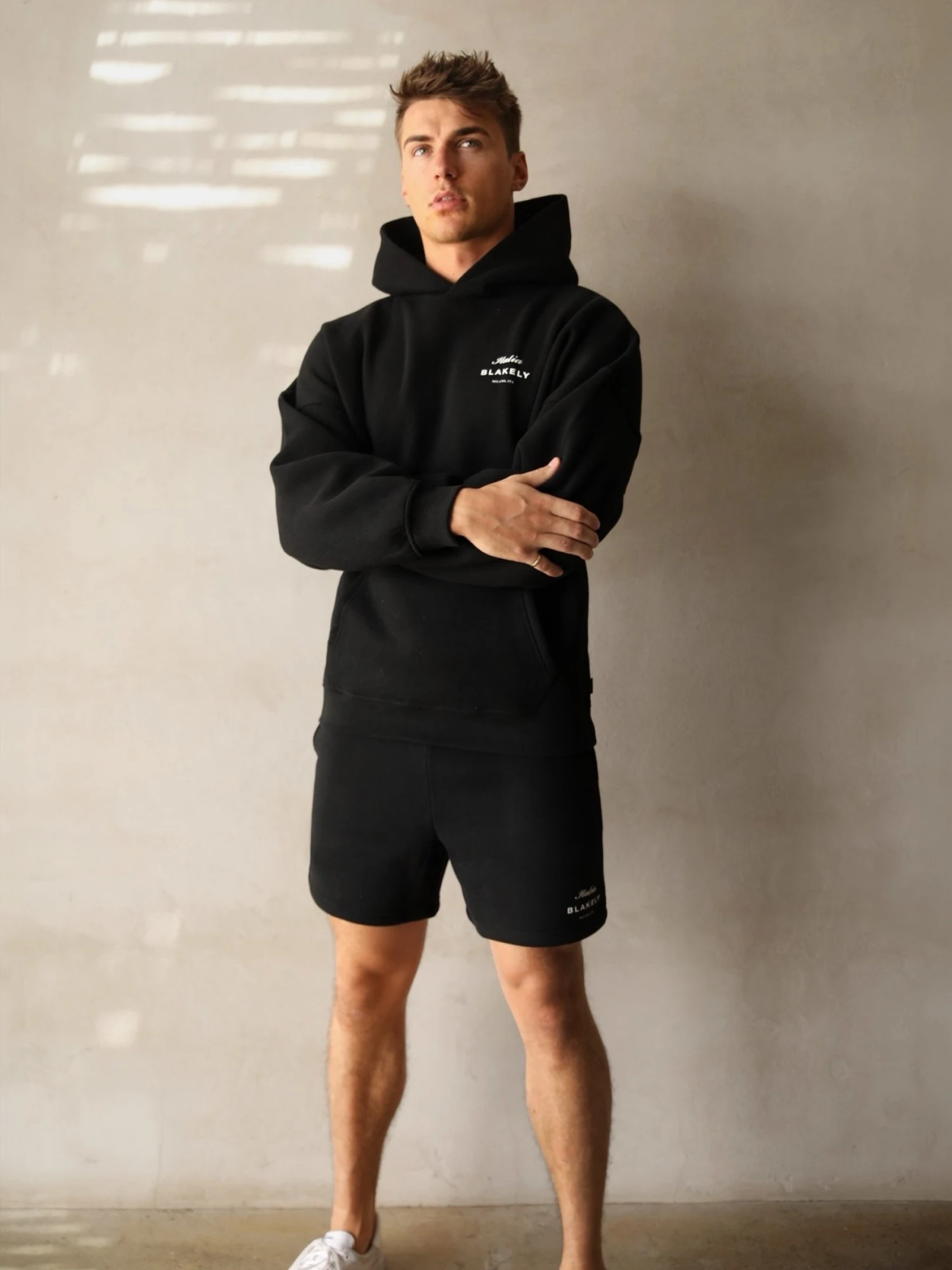 Italia Relaxed Jogger Shorts - Black 5 Italia Relaxed Jogger Shorts - Black - Image 3