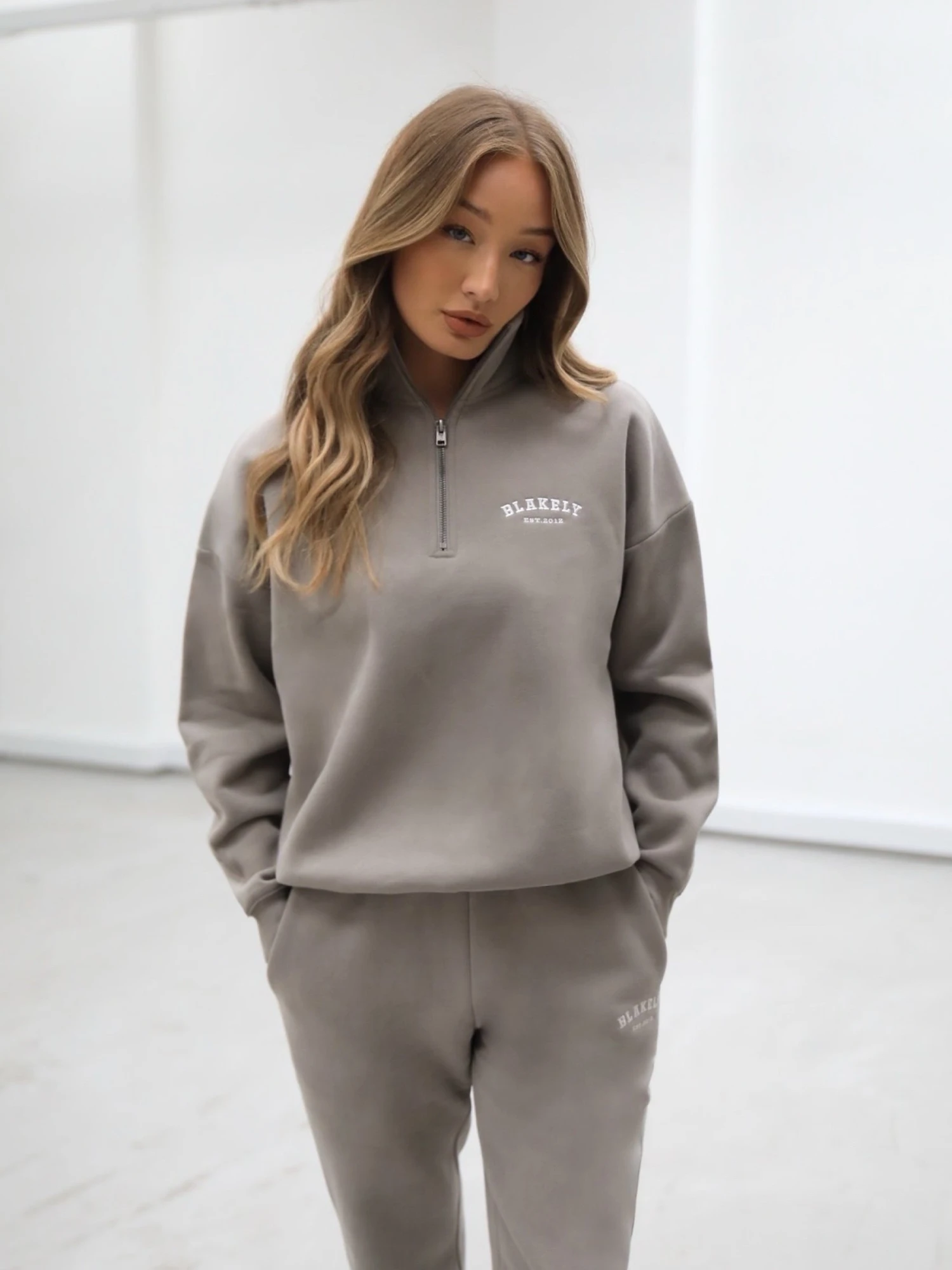 Heritage 1/4 Zip Jumper - Neutral Grey 7 Heritage 1/4 Zip Jumper - Neutral Grey - Image 5