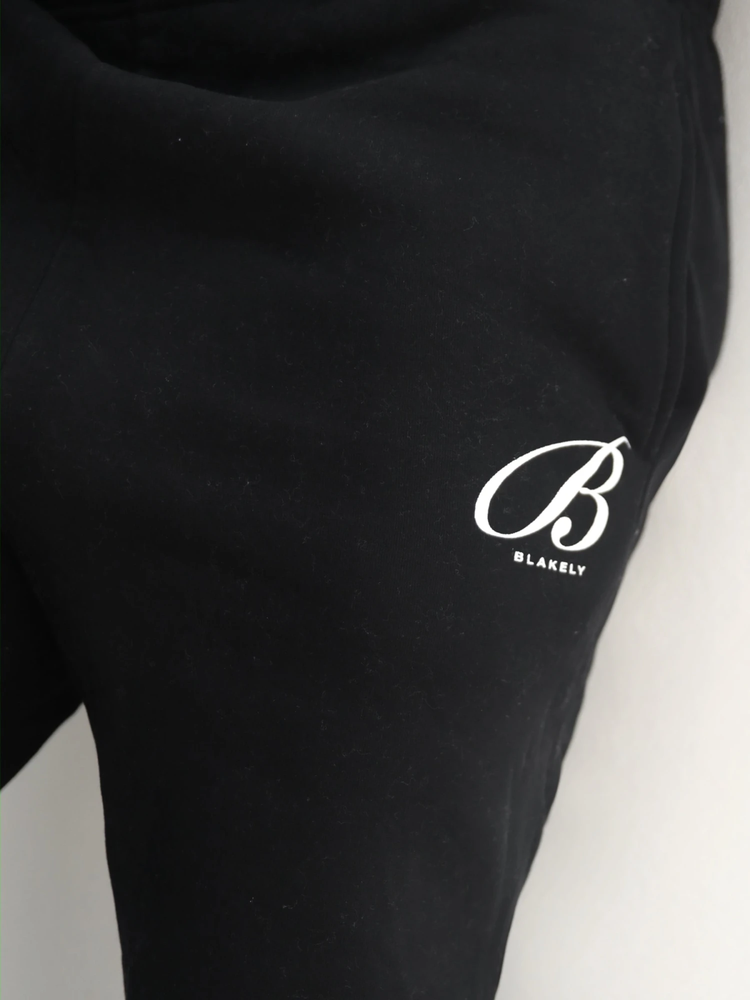 Vita Relaxed Sweatpants - Black 4 Vita Relaxed Sweatpants - Black - Image 2