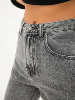 Mom Jeans - Grey -Blakely 2270MOMJEANS GREYD 1