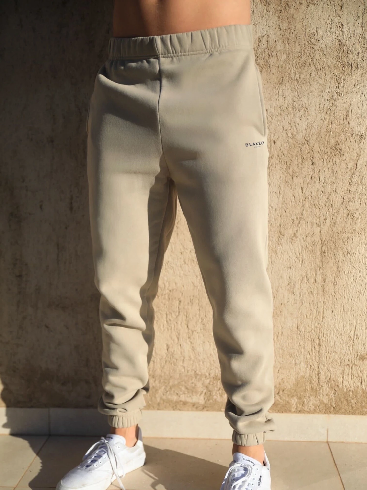 Reseau Relaxed Sweatpants - Washed Khaki 4 Reseau Relaxed Sweatpants - Washed Khaki - Image 3
