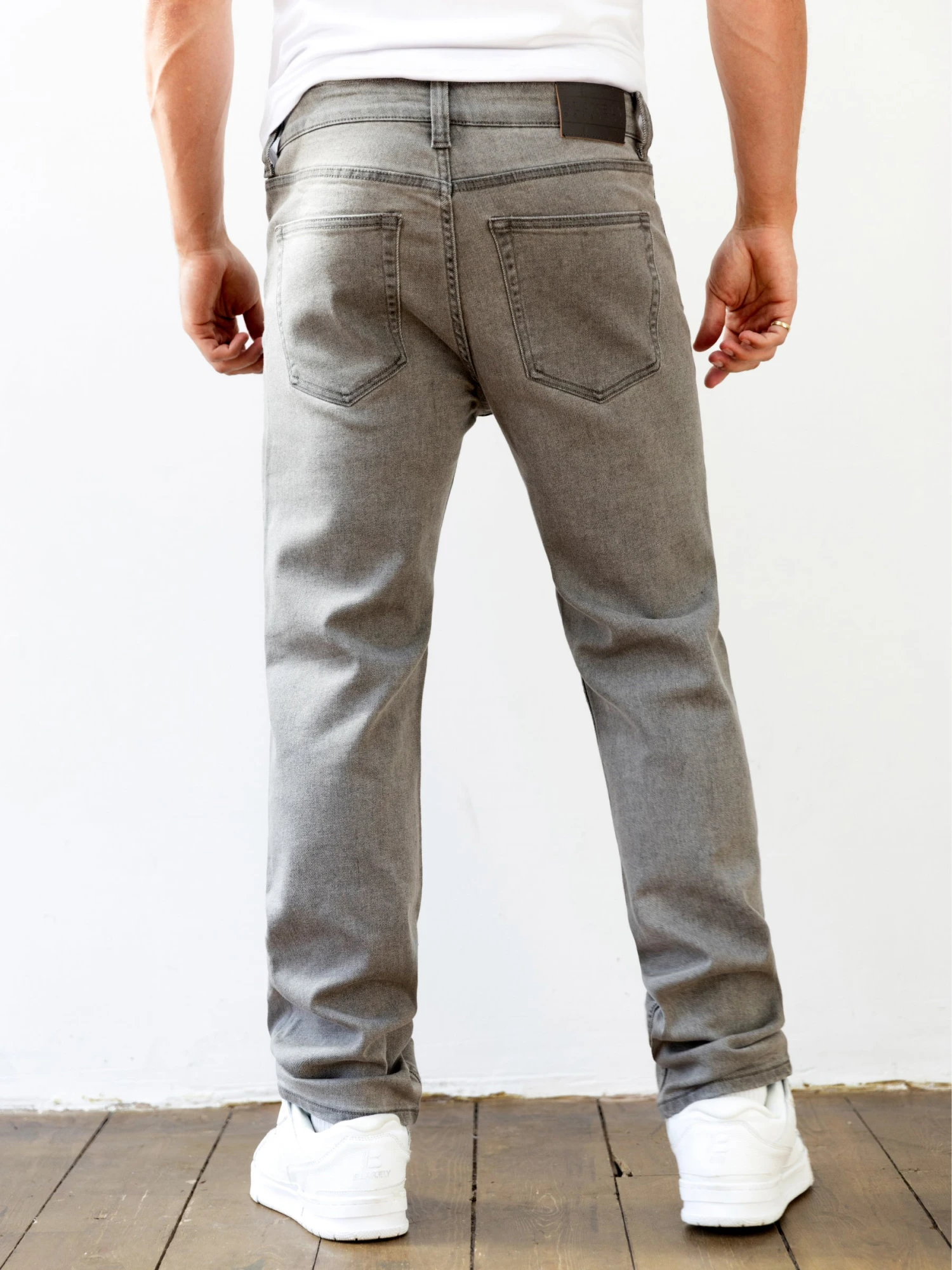 Vol.13 Straight Jeans - Grey 4 Vol.13 Straight Jeans - Grey - Image 2