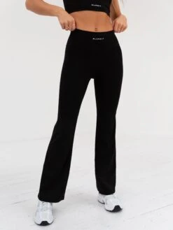 Soft Sculpt Wide Leg Leggings - Black -Blakely 2741Black 06D