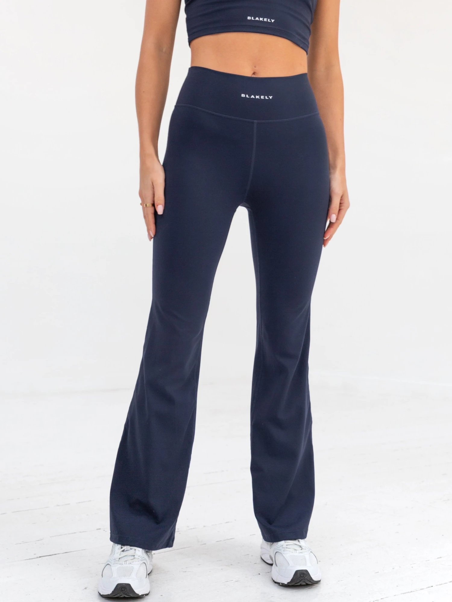 Soft Sculpt Wide Leg Leggings - Navy 5 Soft Sculpt Wide Leg Leggings - Navy - Image 3