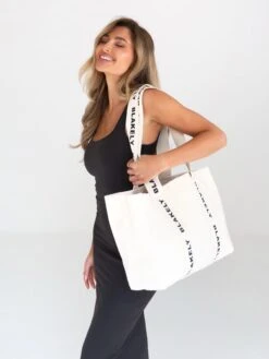 Lucia Maxi Dress - Black -Blakely 2747 2Black 07D