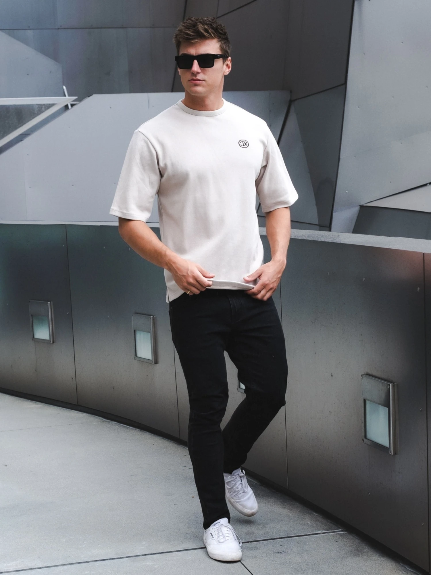 Icon Oversized T-Shirt - Light Grey 7 Icon Oversized T-Shirt - Light Grey - Image 5