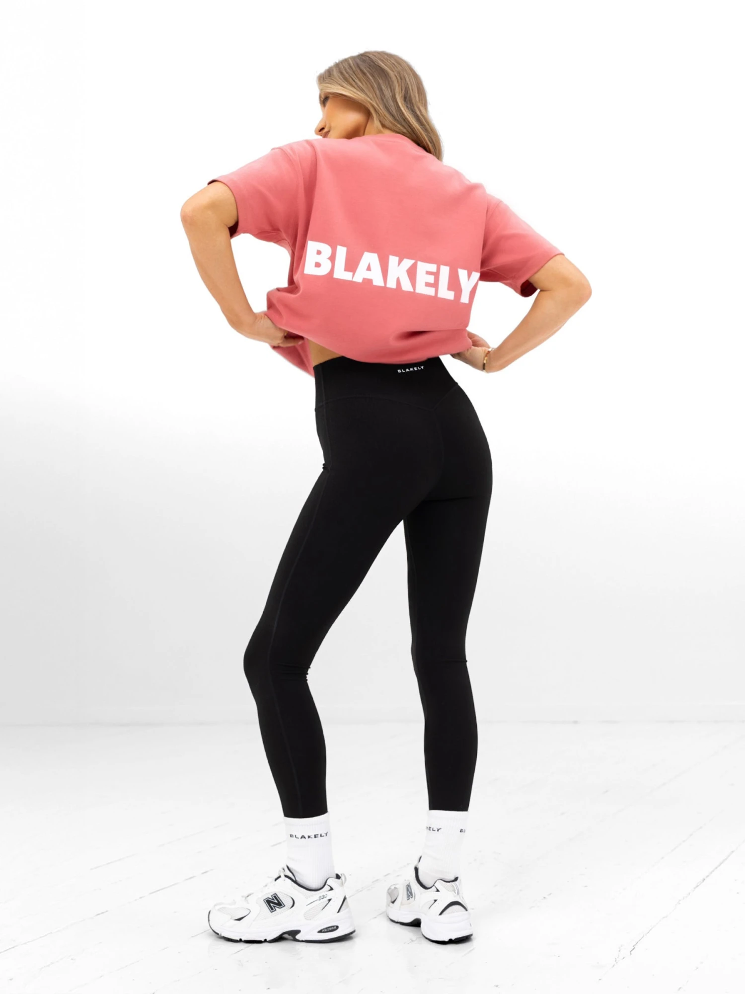 Amelie Oversized T-Shirt - Sunrise Coral 5 Amelie Oversized T-Shirt - Sunrise Coral - Image 3