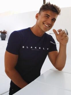 Stockbridge T-Shirt - Navy -Blakely 330 325 StockbridgeNavyEdit2D