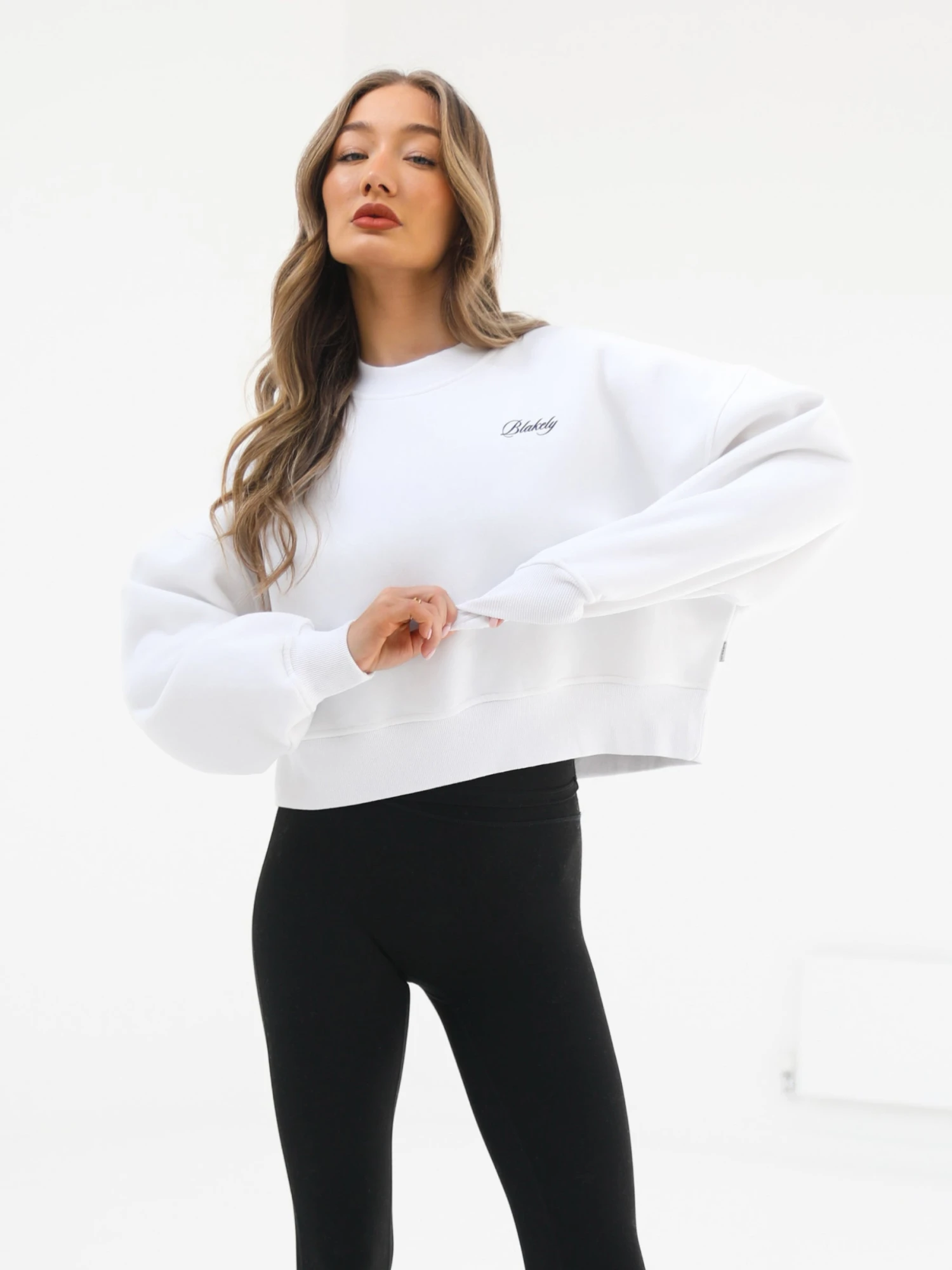 Off Duty Cropped Jumper - White 5 Off Duty Cropped Jumper - White - Image 3