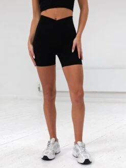 Studio Crossover Shorts - Black -Blakely B601Black 02D