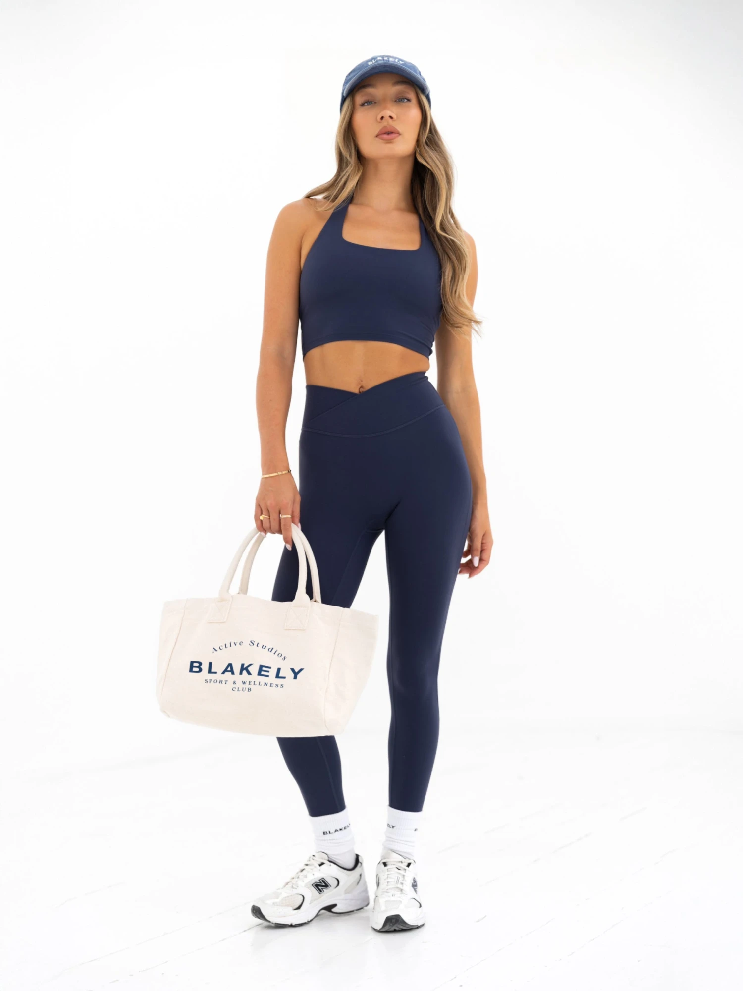 Ultimate Crossover Leggings - True Navy 5 Ultimate Crossover Leggings - True Navy - Image 3