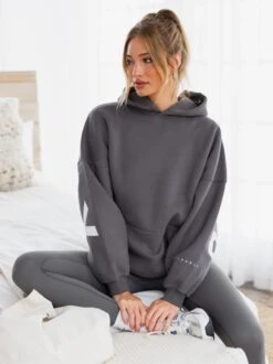Isabel Hoodie & Leggings Set - Charcoal -Blakely Facetune 25 02 2025 11 22 56