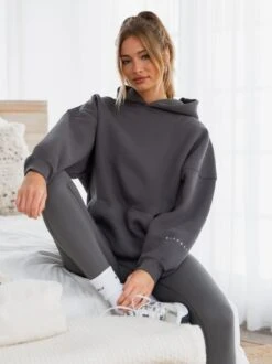 Isabel Hoodie & Leggings Set - Charcoal -Blakely Facetune 25 02 2025 11 42 22