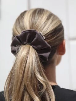 Blakely Scrunchie - Mocha -Blakely H11Brown 02D
