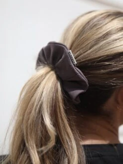 Blakely Scrunchie - Mocha -Blakely H11Brown 05D