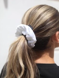 Blakely Scrunchie - White -Blakely H11White 05D