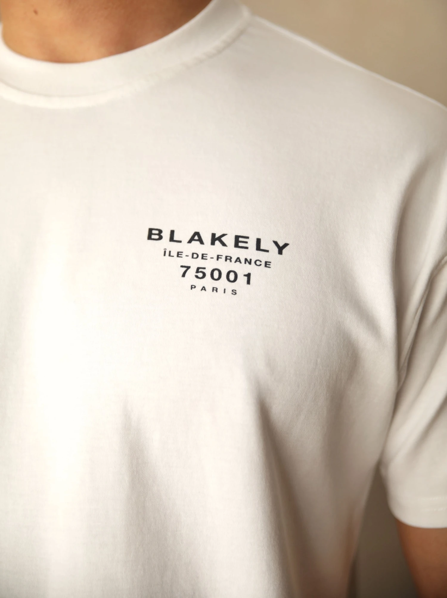 Rue Relaxed T-Shirt - White 6 Rue Relaxed T-Shirt - White - Image 4