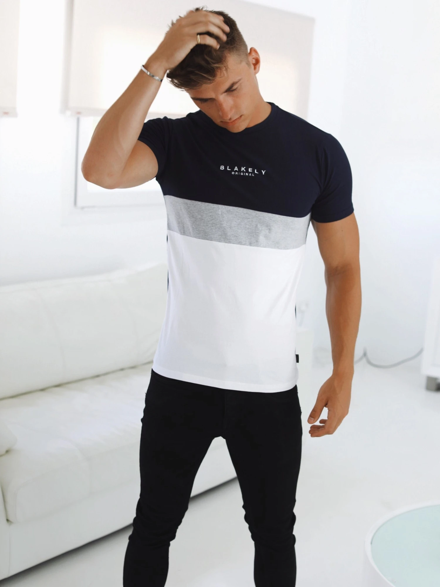 Italica T-Shirt - Navy 6 Italica T-Shirt - Navy - Image 4