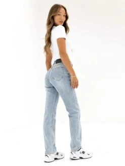 Blakely Straight Cut Jeans - Faded Blue 11 Blakely Straight Cut Jeans - Faded Blue -Blakely J8001LIGHT04D