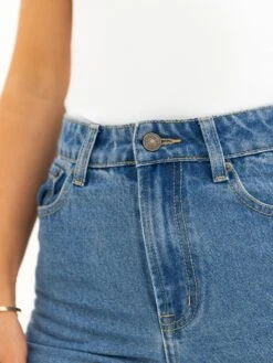 Blakely Straight Cut Jeans - Mid Blue -Blakely J8001MID02D