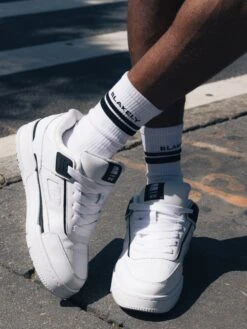 Pacer 610 Trainers - White & Black