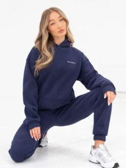 Series Oversized Hoodie - Navy -Blakely edit836AWNavy 02D